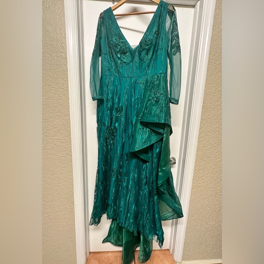 NEW Custom made size 16 dress